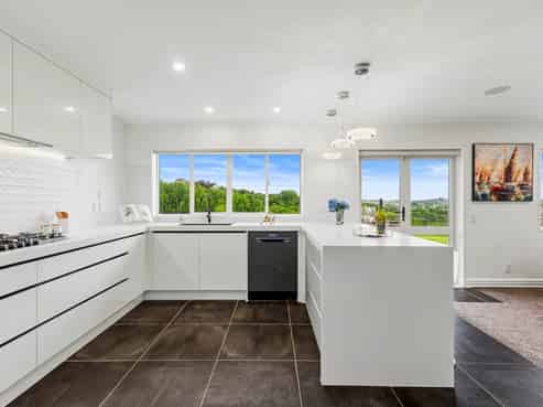 31  Regis Lane, Flat Bush