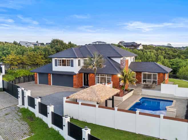 31  Regis Lane, Flat Bush