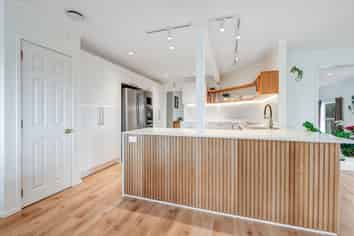 8 Unsworth Drive, Unsworth Heights