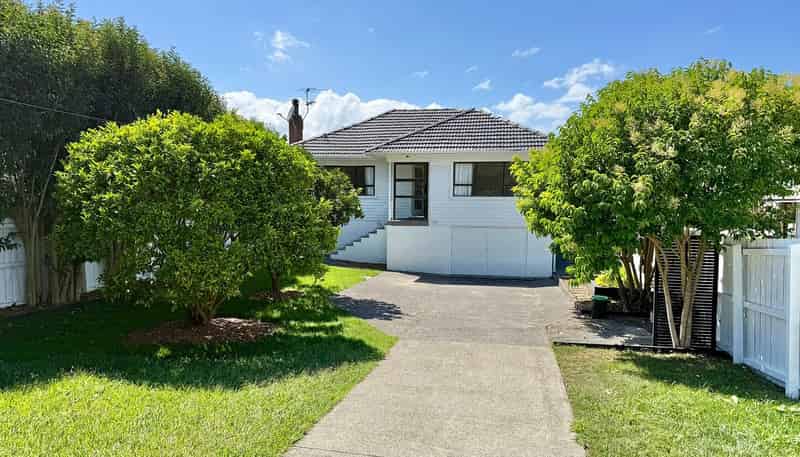 32 Rosier Road, Glen Eden