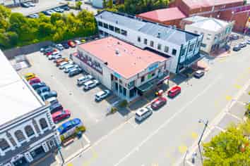 Investment with Upside and Owner Occupier Options