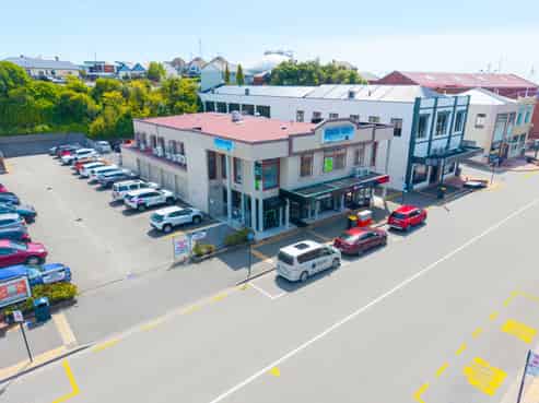 Investment with Upside and Owner Occupier Options
