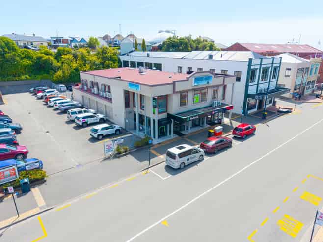 Investment with Upside and Owner Occupier Options