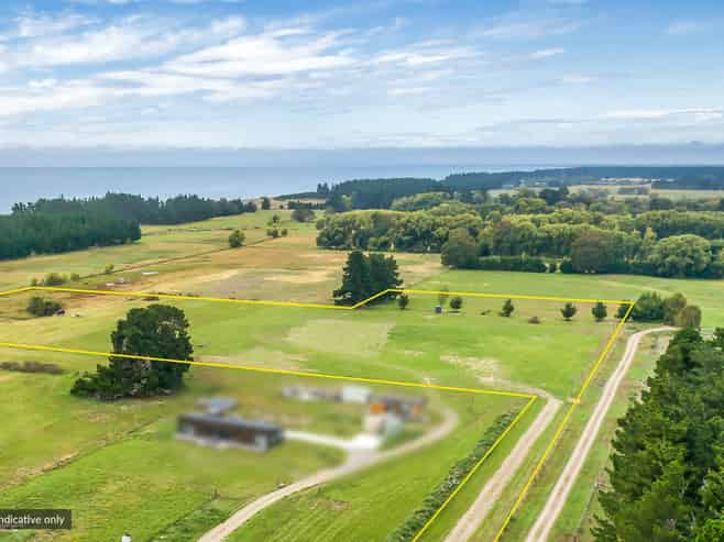 72 Newcombes Road, Amberley