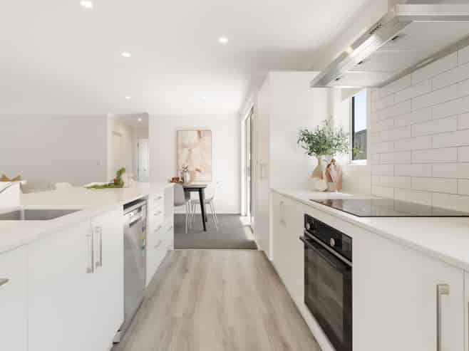 75b Pakanga Grove, Pyes Pa