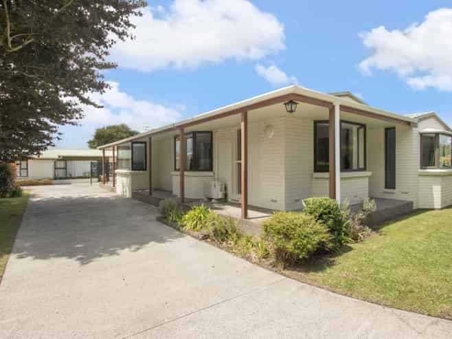 15 Crossley Street, Katikati