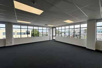 Full floor Opportunity with Lift Access