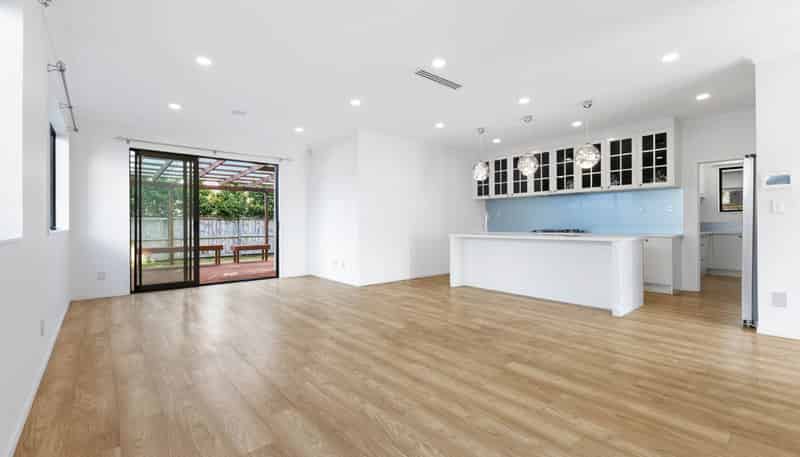 5 Downpatrick Drive, Flat Bush