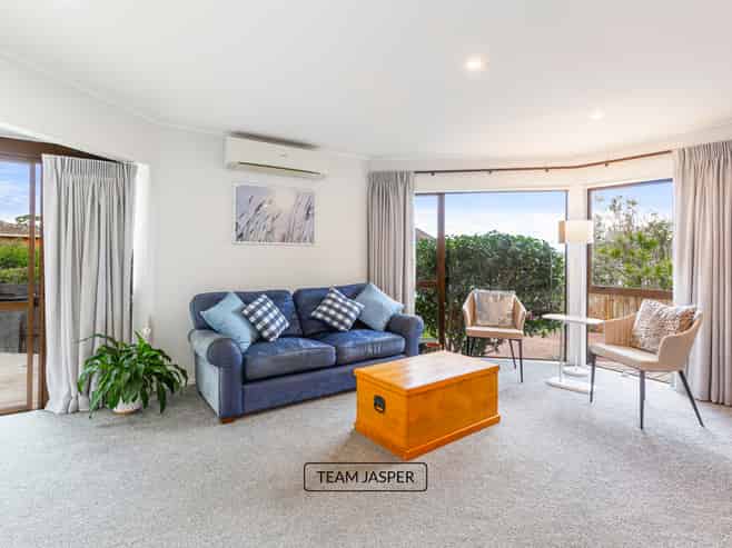 2/190 Norman Lesser Drive, Saint Johns