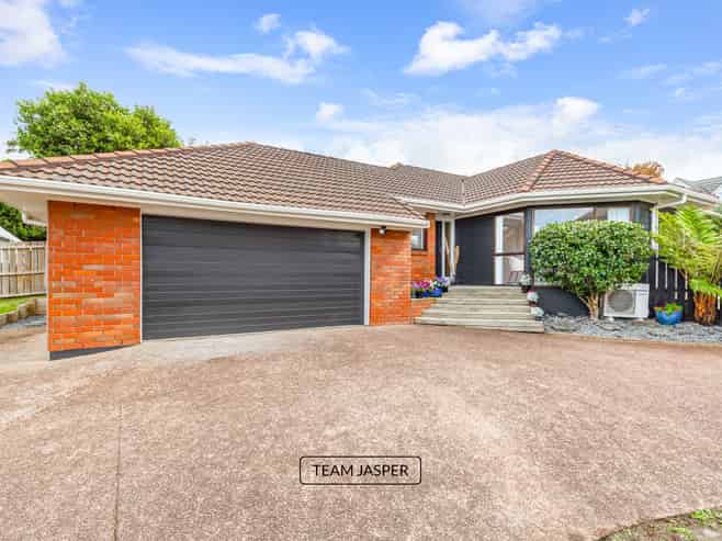 2/190 Norman Lesser Drive, Saint Johns