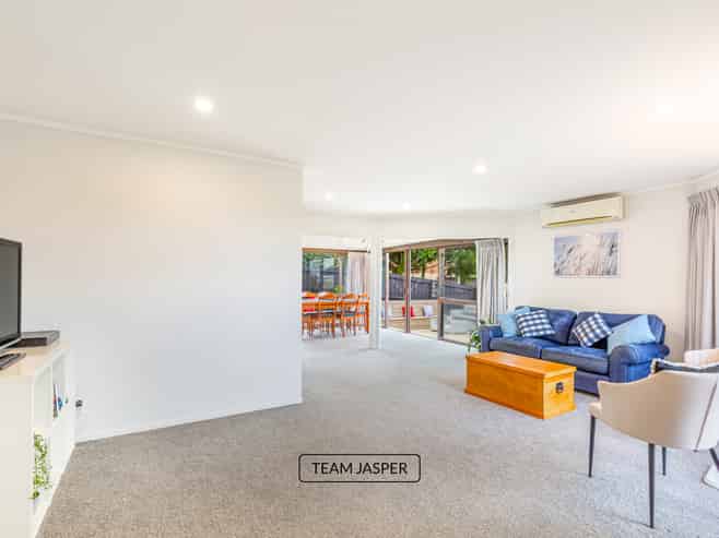 2/190 Norman Lesser Drive, Saint Johns