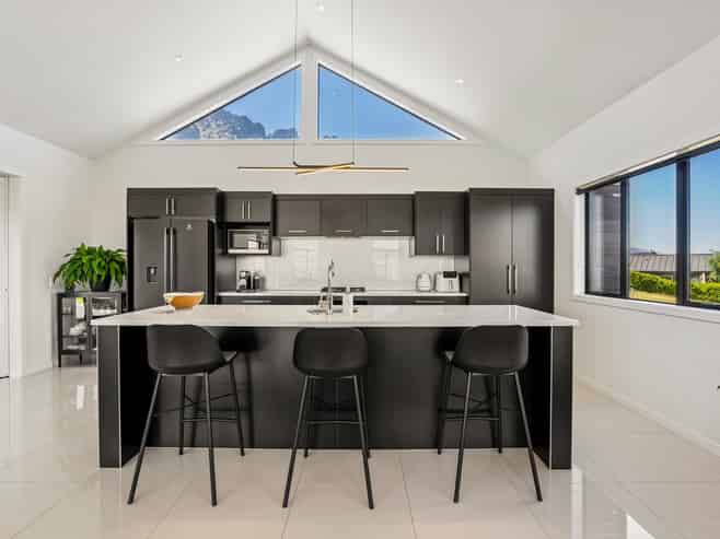 15 McKellar Drive, Jacks Point