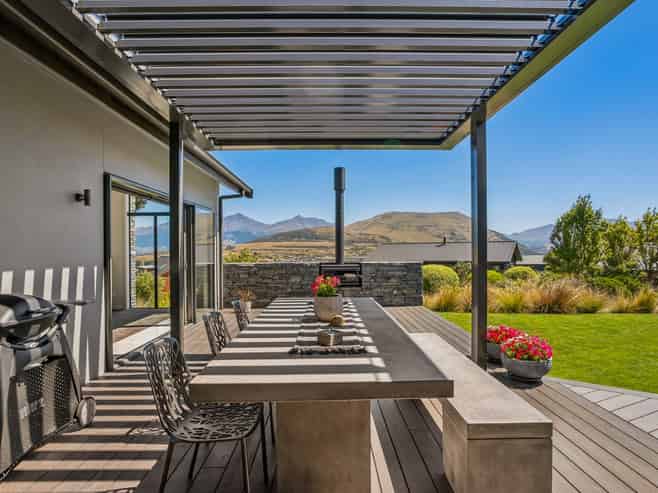 15 McKellar Drive, Jacks Point