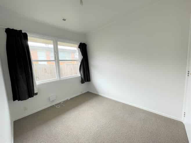 3/16 Mt Smart Road, Royal Oak