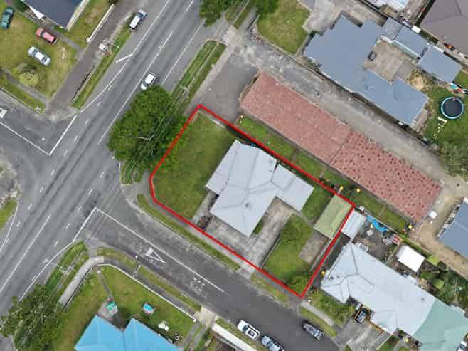 587 Queen Street East, Levin