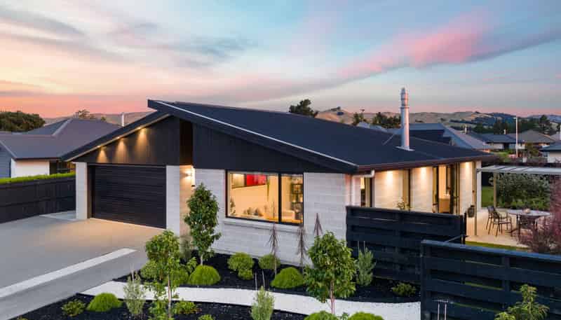 31 Corsair Crescent, Burleigh