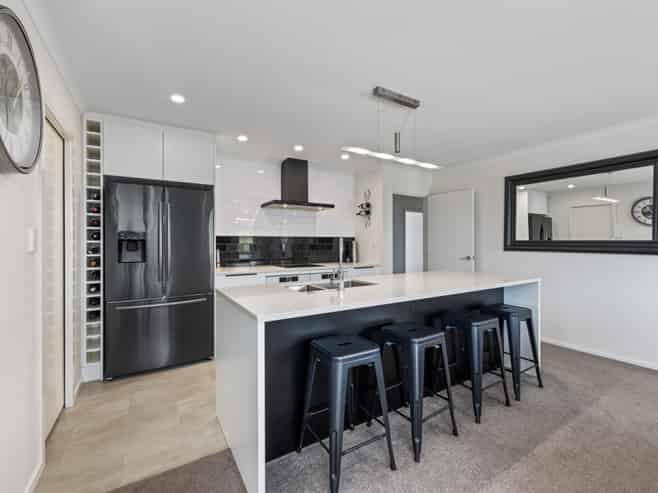 31 Corsair Crescent, Burleigh