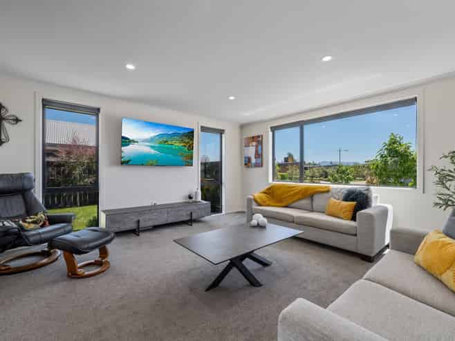 31 Corsair Crescent, Burleigh