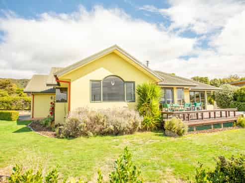 28 Nyhane Drive, Takaka