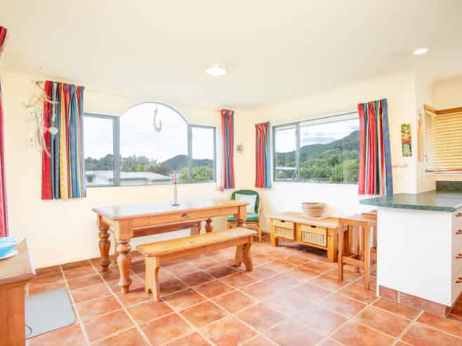 28 Nyhane Drive, Takaka