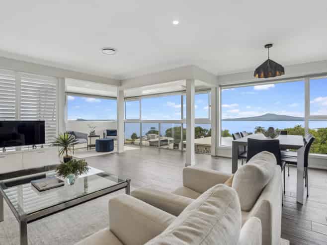 38A Polygon Road, St Heliers