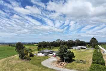 986 Downs Road, Brydone