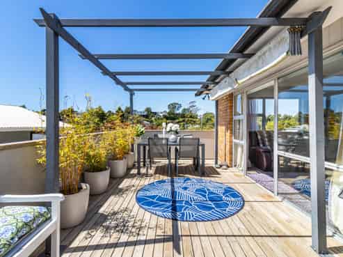 6 Carlton Terrace, Westown