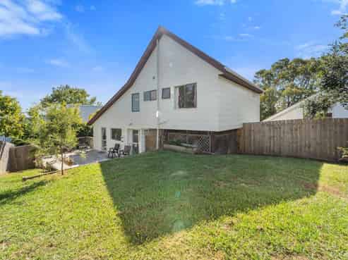1/43 Brigantine Drive, Beach Haven
