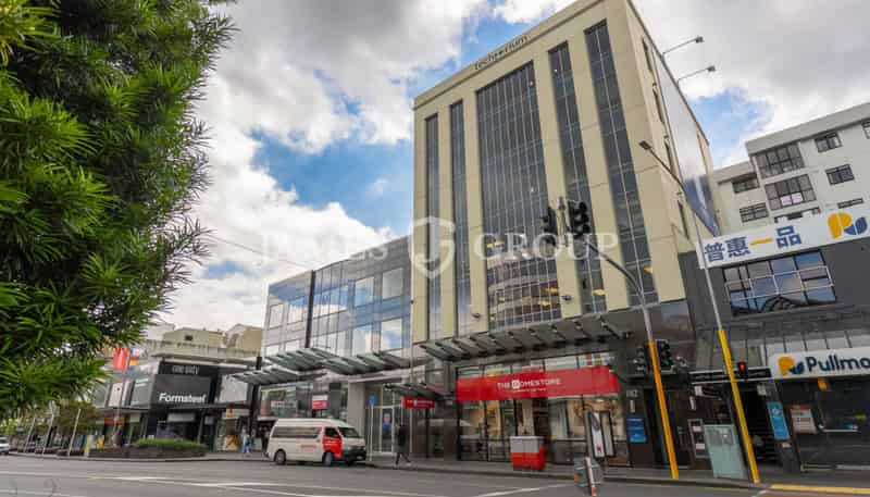 180 Broadway, Newmarket