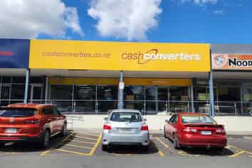 PRIME PUKEKOHE LARGE FORMAT RETAIL/SHOWROOM SPACE
