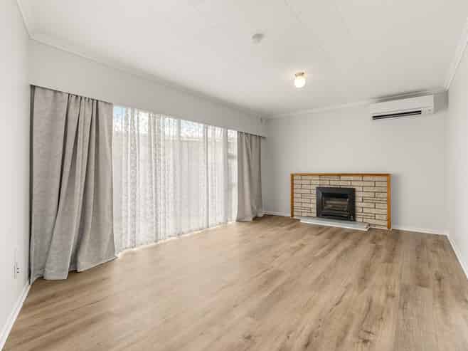 30 Joanna Place, Deanwell