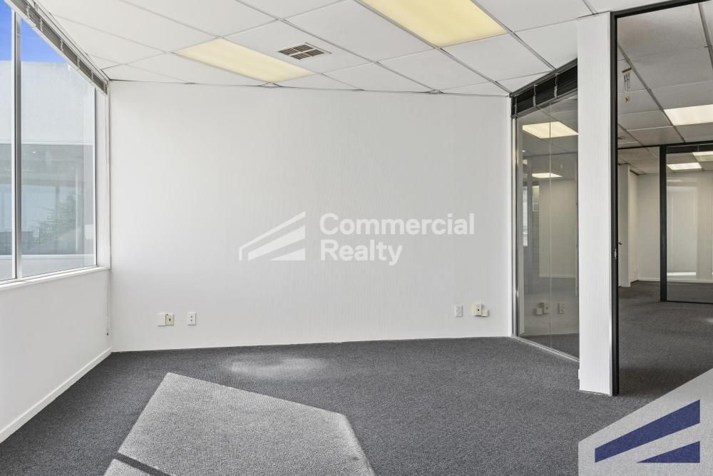 Central Ellerslie Office - Bild 3