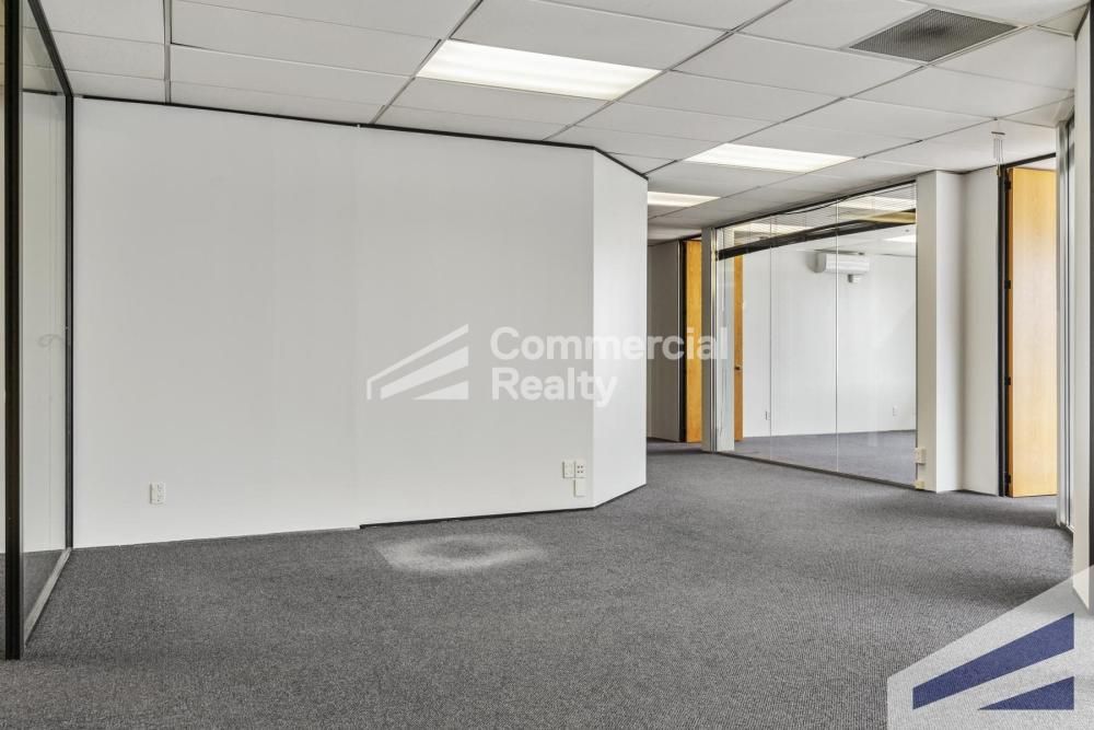Central Ellerslie Office - Bild 5
