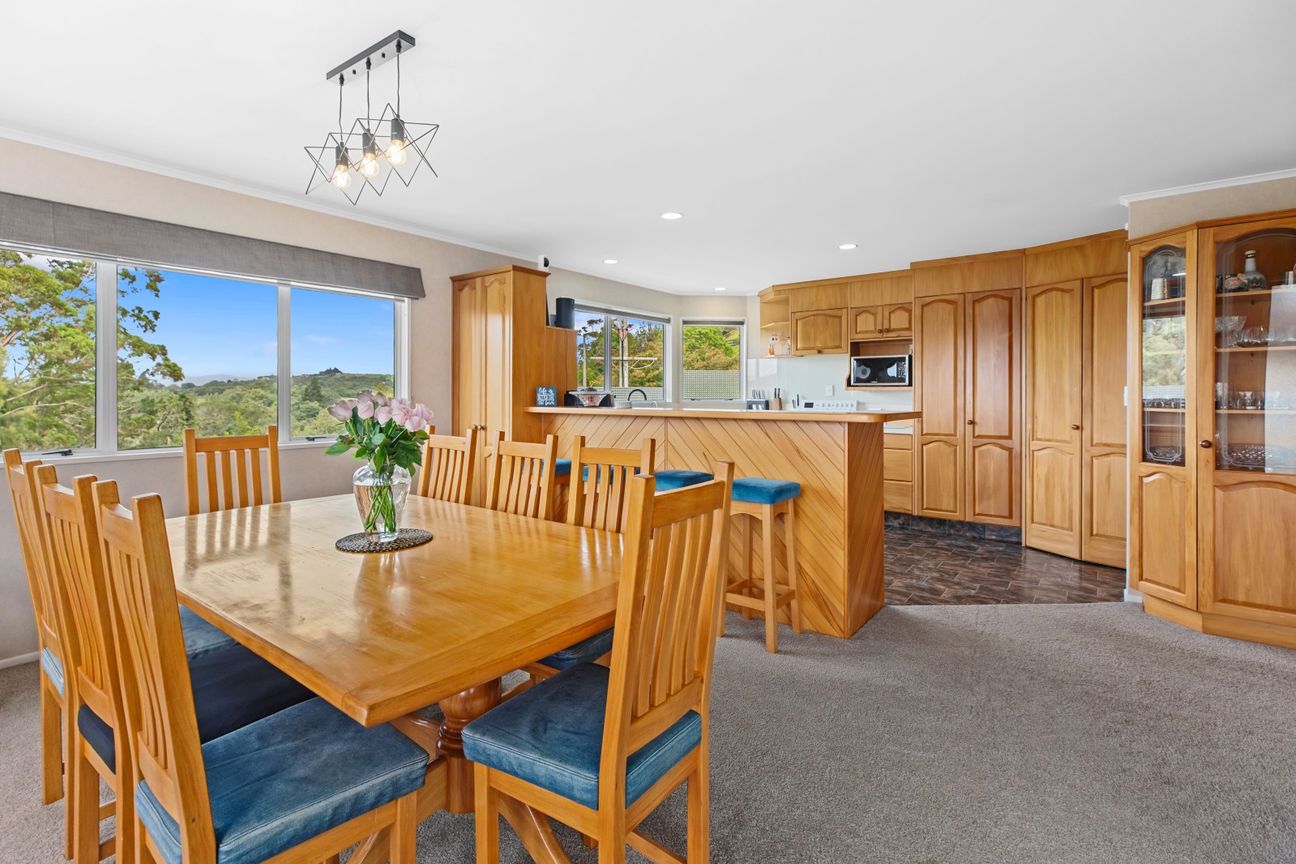 Lifestyle living with elevated rural views – pohled 6