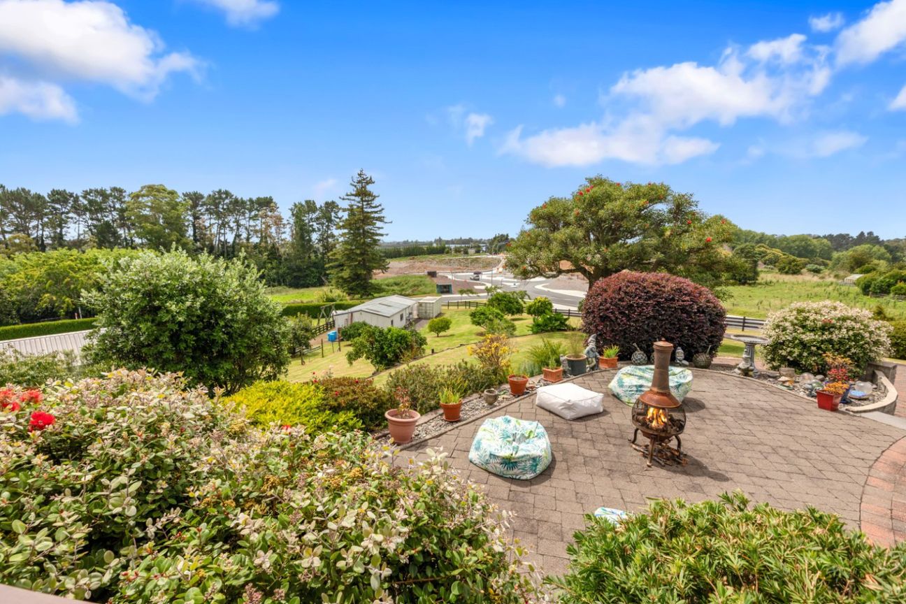 Lifestyle living with elevated rural views – pohled 3