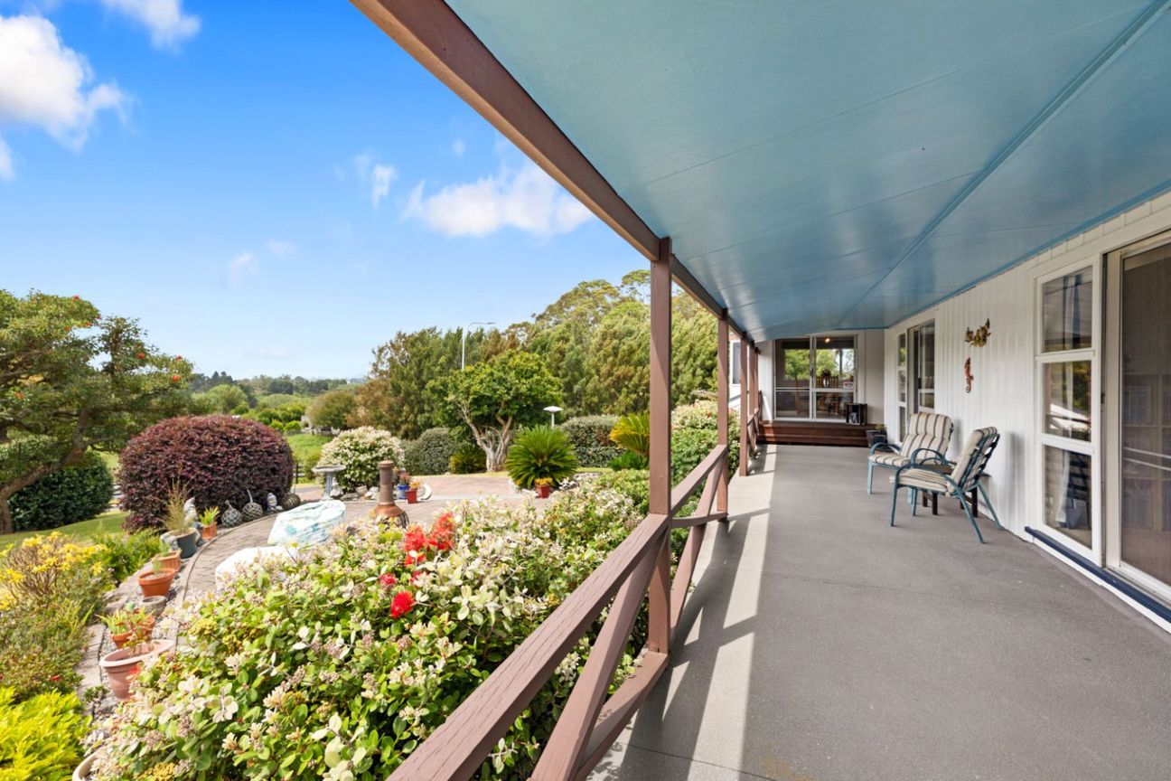 Lifestyle living with elevated rural views – pohled 4