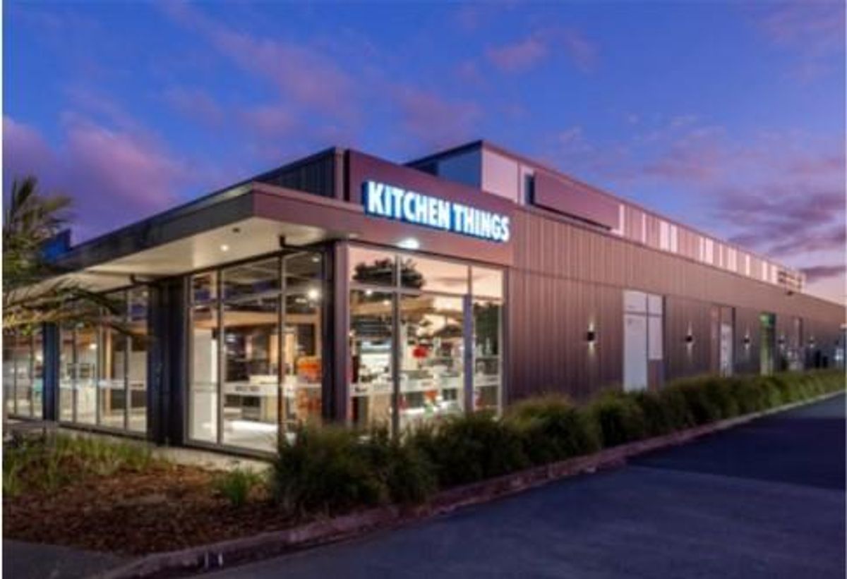 Prominent Lunn Ave Retail/Showroom Space