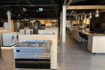 High Profile - Lunn Avenue!