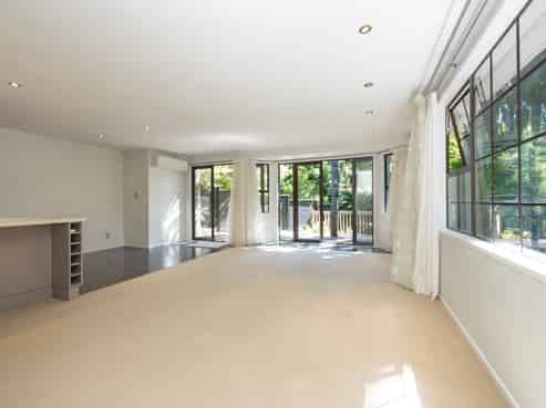 5 Kaurimu Rise, Titirangi