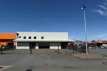 Automative and Retail Hub