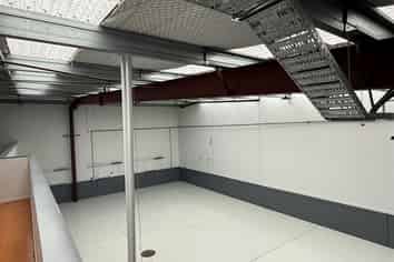 Automative and Retail Hub