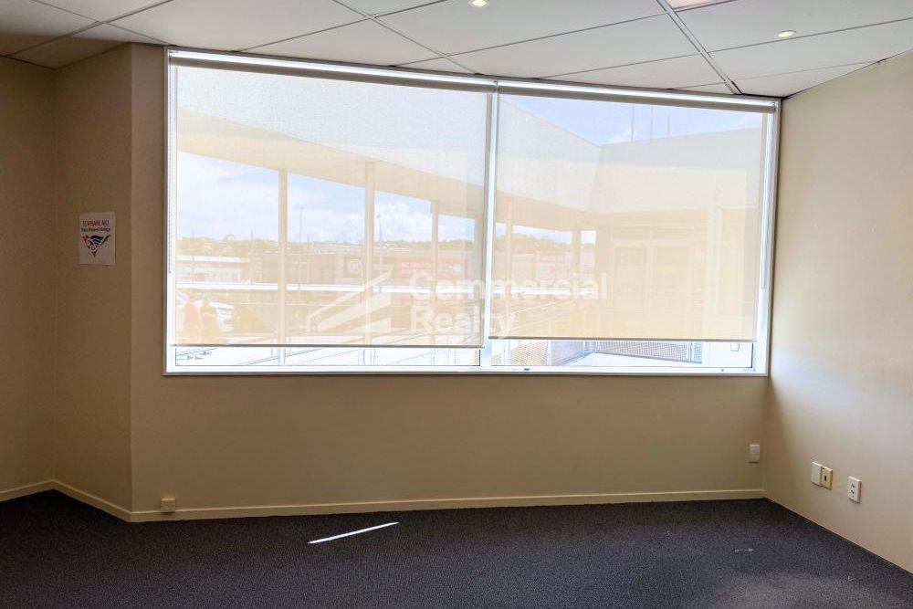85Sqm Office In Central Ellerslie - Vista 5