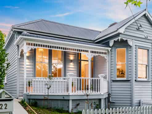 22 New Bond Street, Kingsland