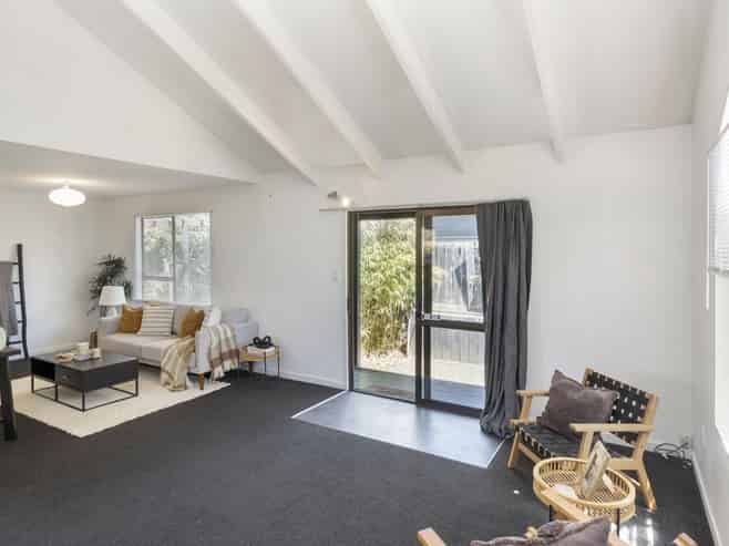 22 Larnach Street, Waimairi Beach