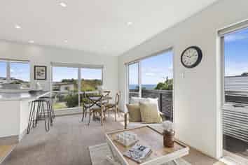 1/18 Lambley Road, Titahi Bay