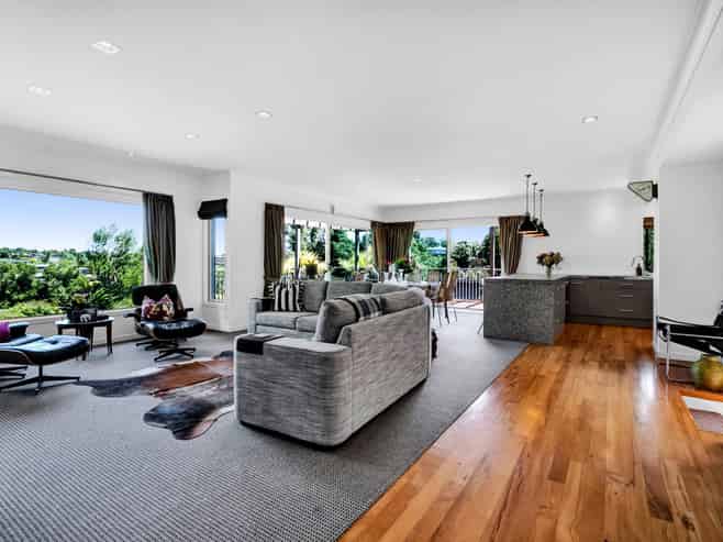 117 Poplar Grove, Whalers Gate