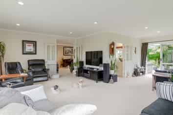 10 Somes Place, Poraiti