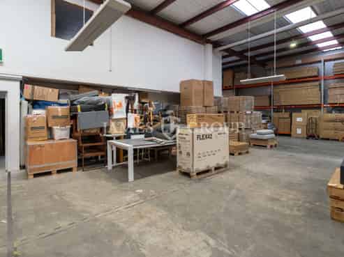 950m² Rosebank Warehouse + MPI 40ft Container Drop