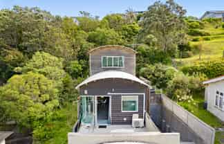 78B Nicholson Road, Khandallah