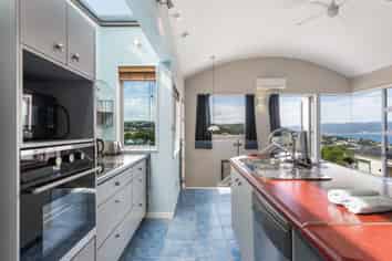 78B Nicholson Road, Khandallah